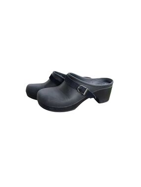 CROCS Women's Black Heeled Clog with Buckle Strap